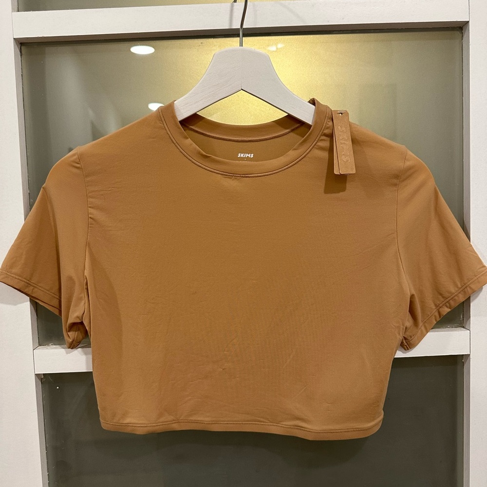 SKIMS fits everybody crop t-shirt